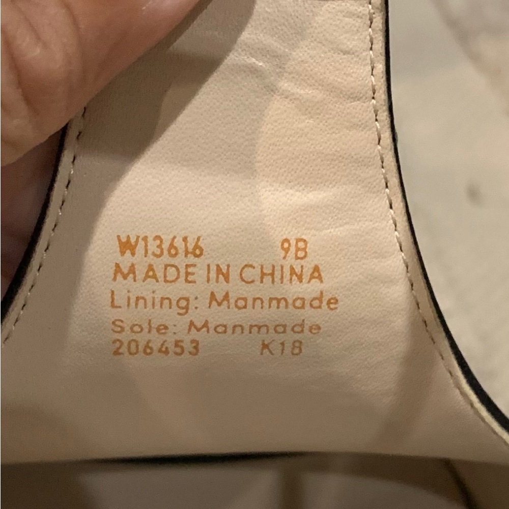 Cole Haan Black Leather Sandals - Size 9 - Picture 13 of 13